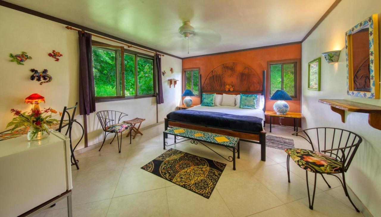 Lucky Bug Bed And Breakfast Nuevo Arenal Esterno foto