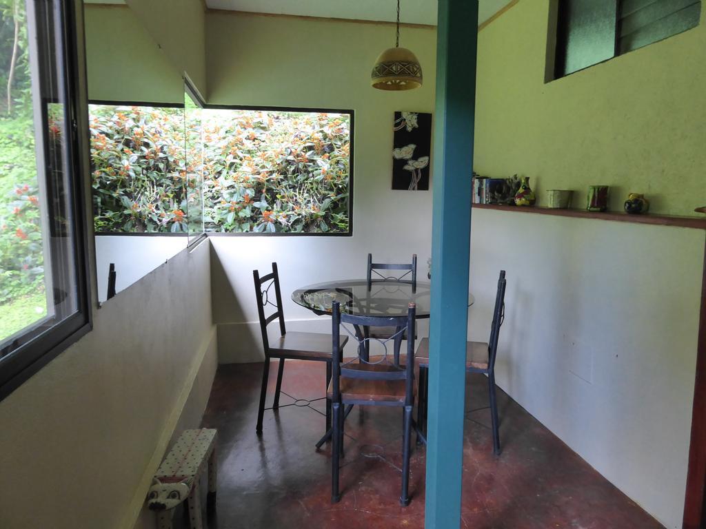 Lucky Bug Bed And Breakfast Nuevo Arenal Camera foto