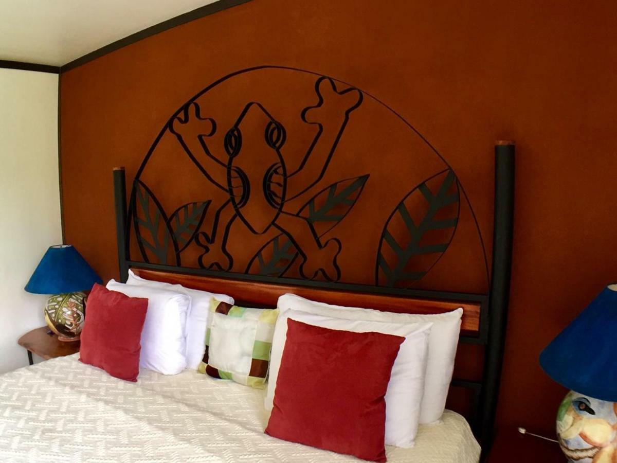 Lucky Bug Bed And Breakfast Nuevo Arenal Esterno foto